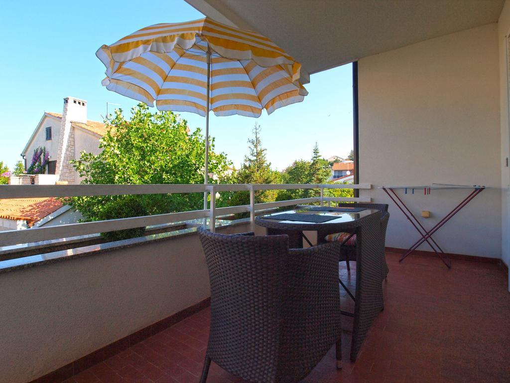 Apartments Zorka 1421 Pjescana Uvala Exterior foto