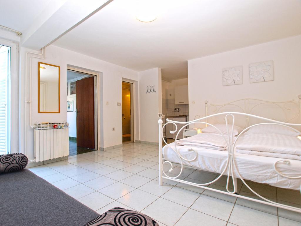 Apartments Zorka 1421 Pjescana Uvala Exterior foto