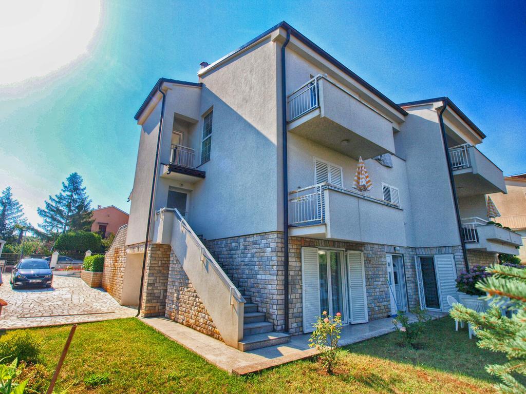 Apartments Zorka 1421 Pjescana Uvala Exterior foto