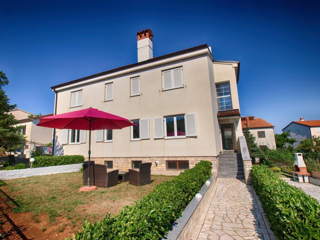Apartments Zorka 1421 Pjescana Uvala Exterior foto